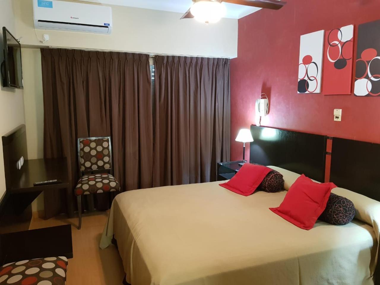 Hotel Trocadero Gubbio Ngoại thất bức ảnh